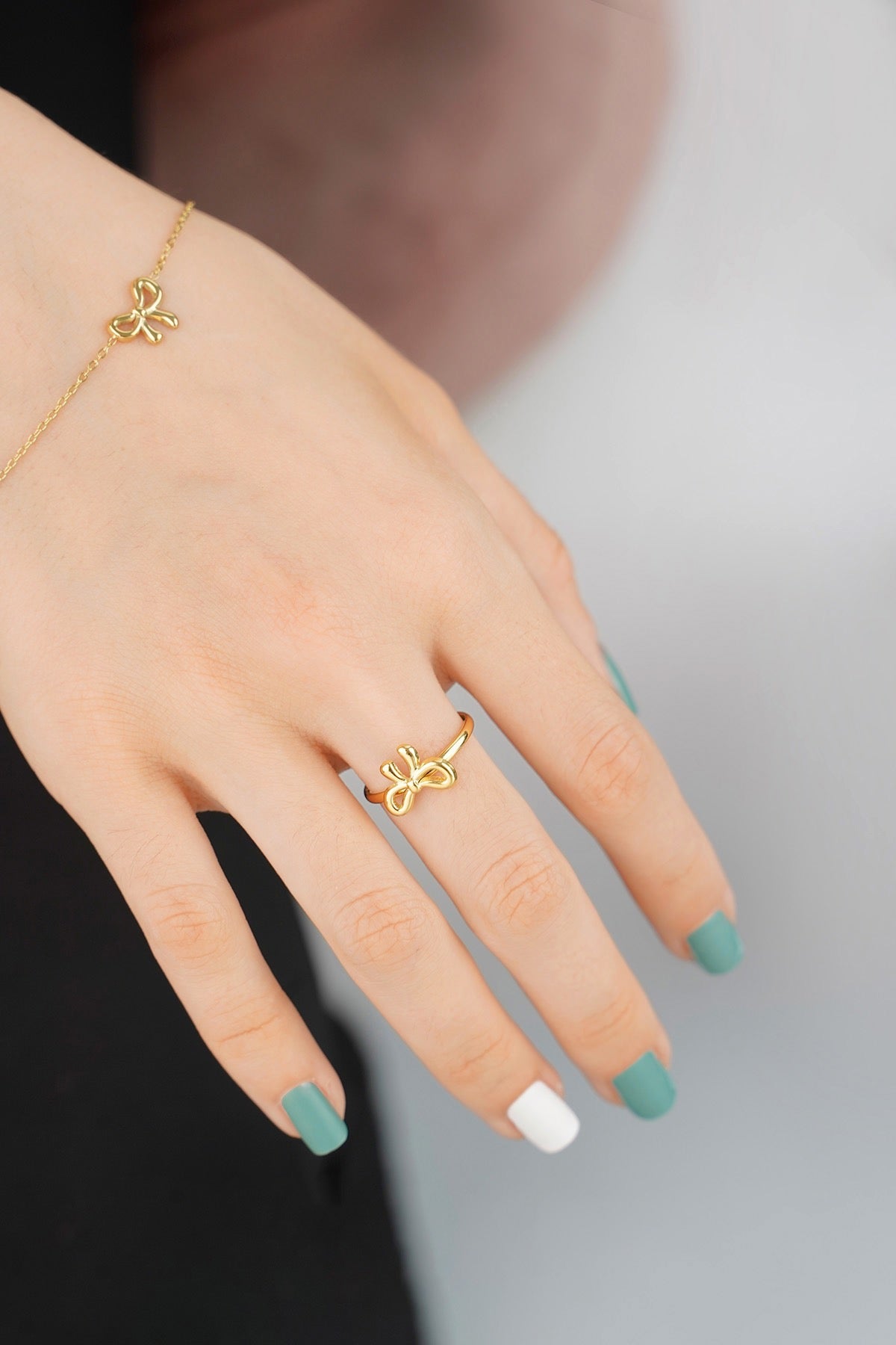 Nina ring